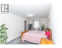 12 Touchstone Drive, Toronto, ON M6M5L2 Photo 27