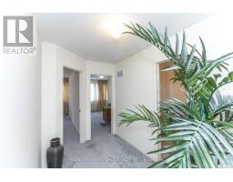 12 Touchstone Drive, Toronto, ON M6M5L2 Photo 31