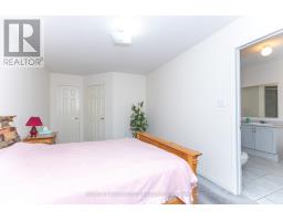 12 Touchstone Drive, Toronto, ON M6M5L2 Photo 28