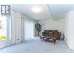 12 Touchstone Drive, Toronto, ON M6M5L2 Photo 41
