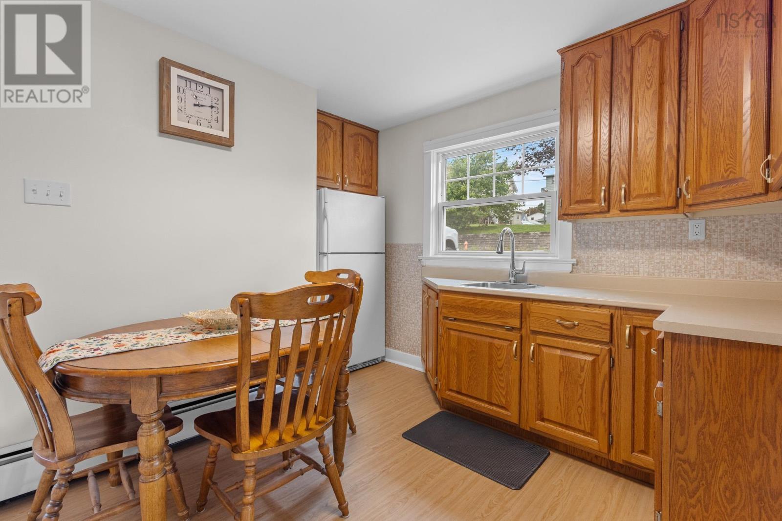 46 Adelaide Avenue - 9