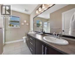3084 Langford Lake Rd, Langford, BC V9B0L9 Photo 30