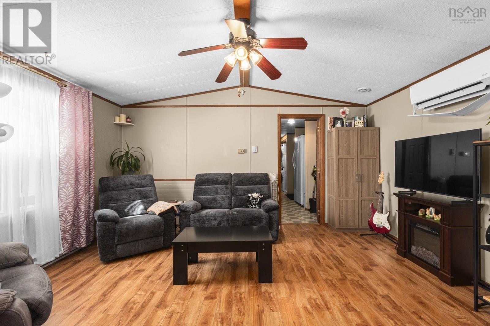 47 Earleton Avenue - Image 8