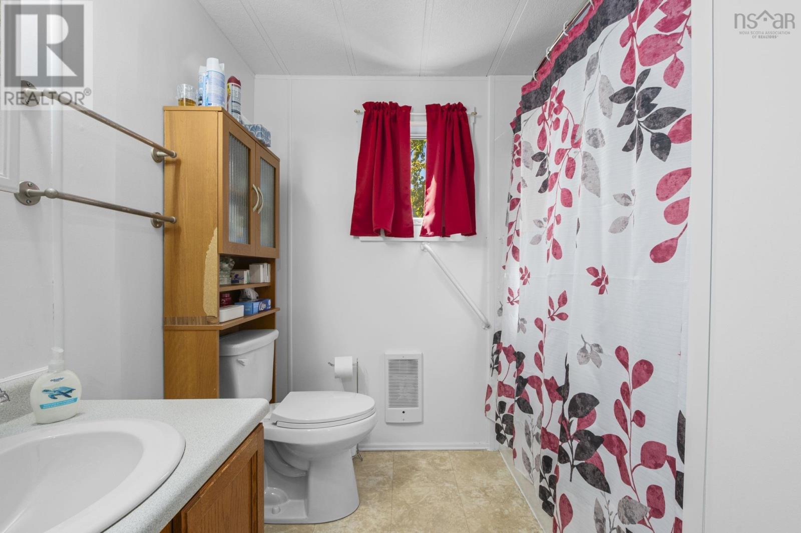 47 Earleton Avenue - 16