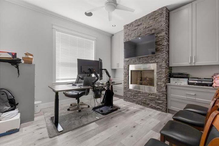 Photo of 18585 56 AVENUE 18