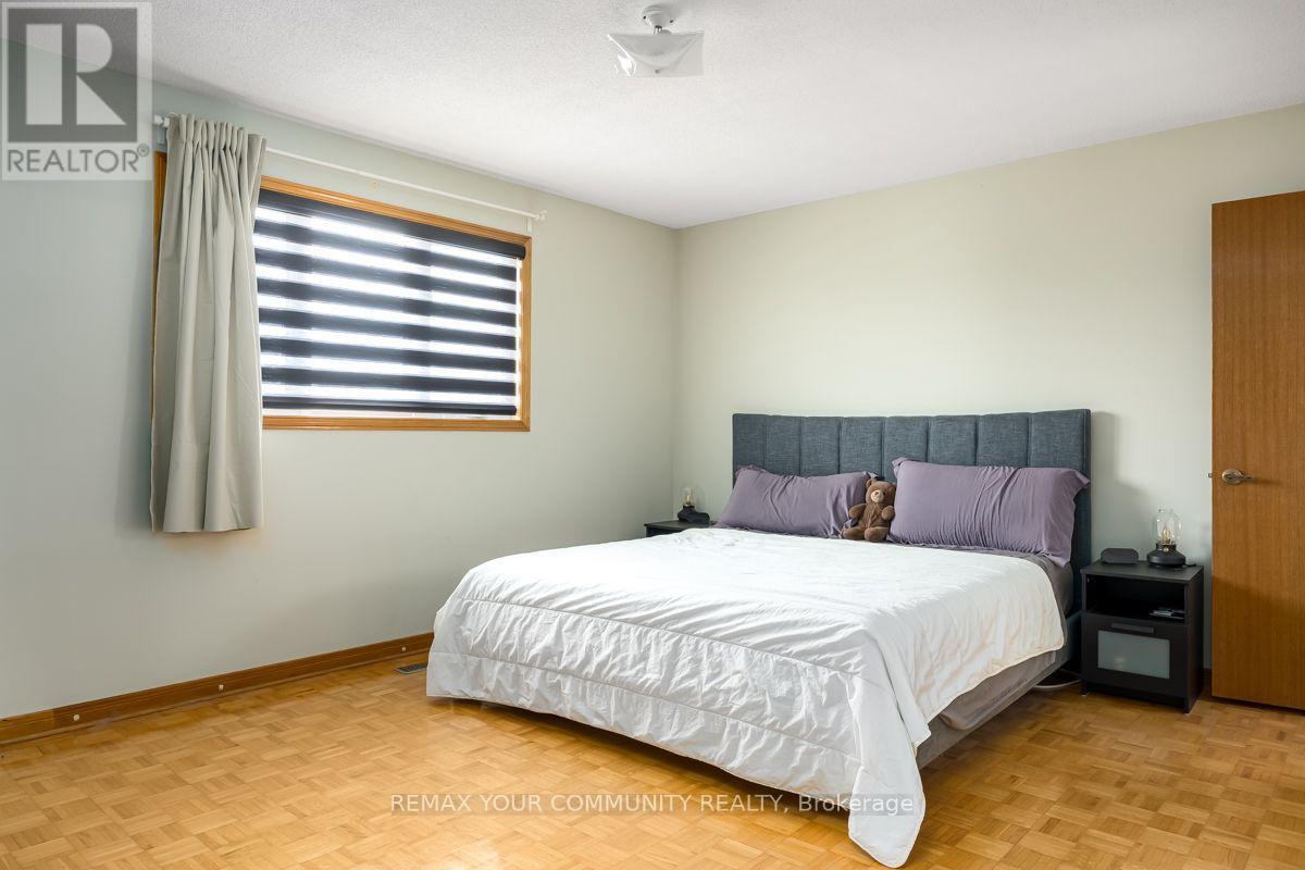 55 THISTLE RIDGE DRIVE - 16