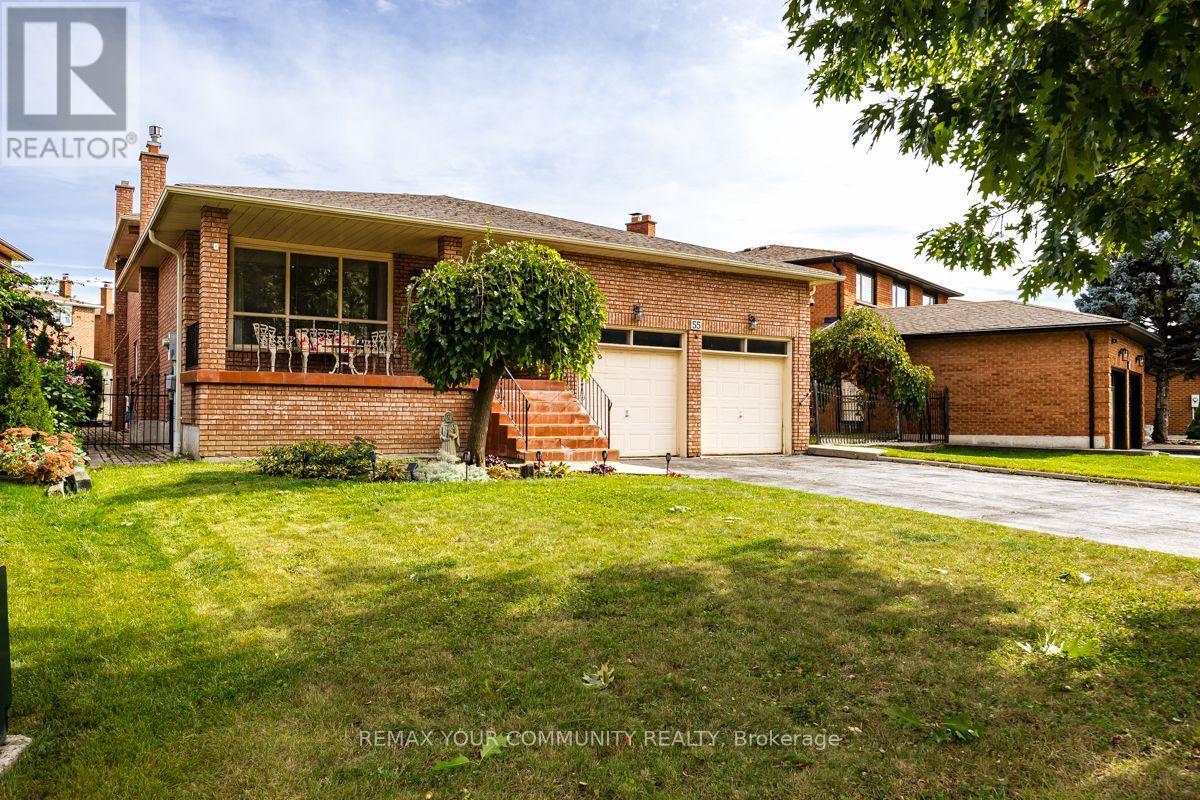 55 Thistle Ridge Drive, Vaughan, ON photo 2