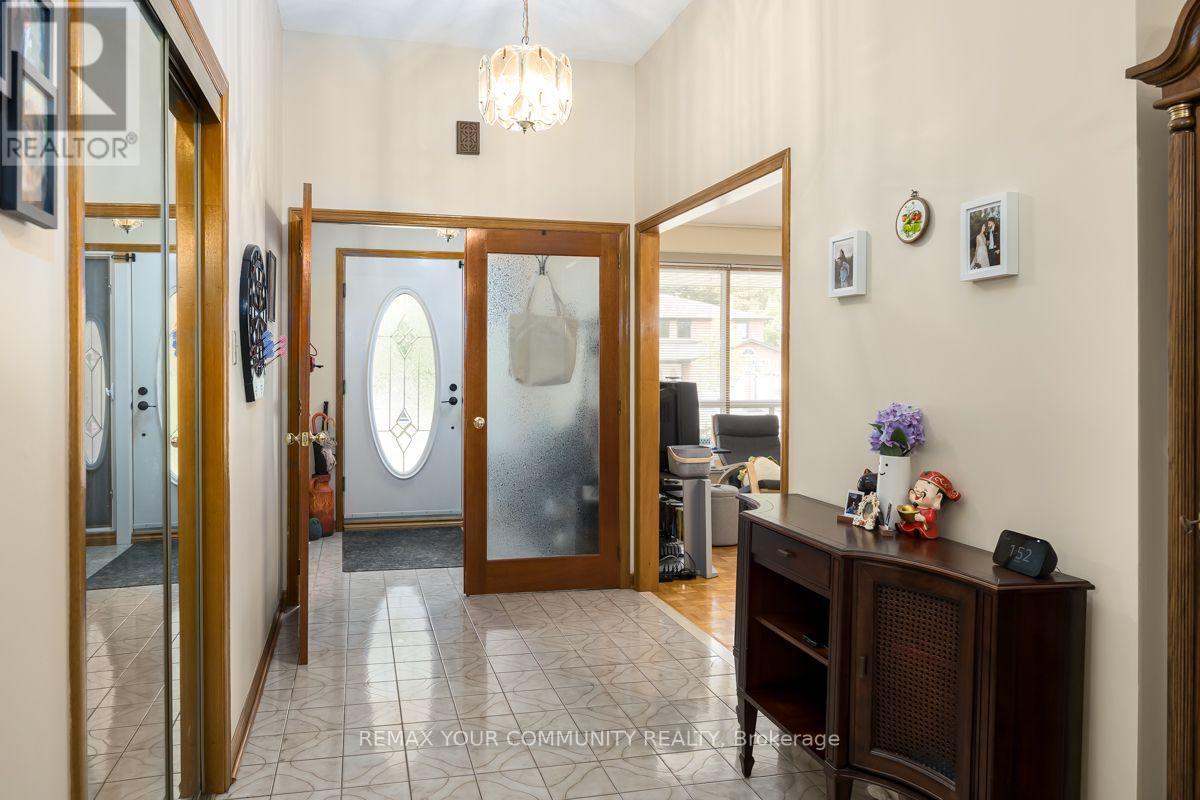 55 THISTLE RIDGE DRIVE - 4