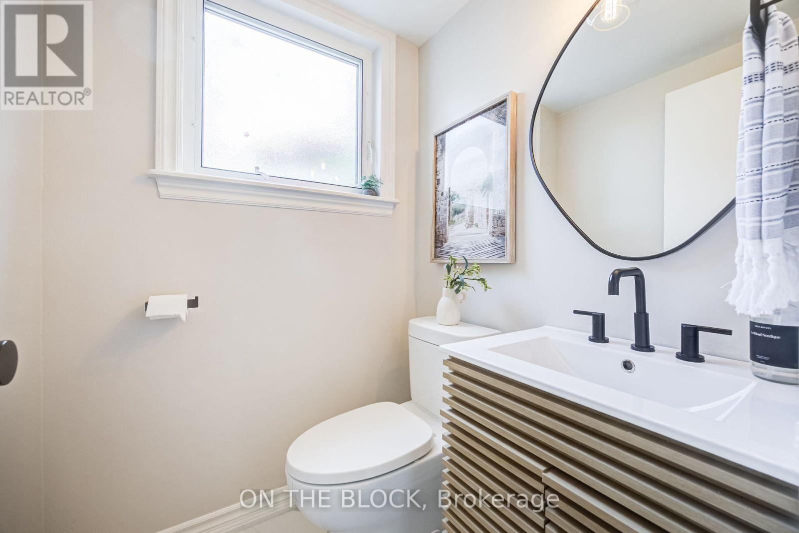 45 Palmwood Gate, Whitchurch-Stouffville, ON photo 18