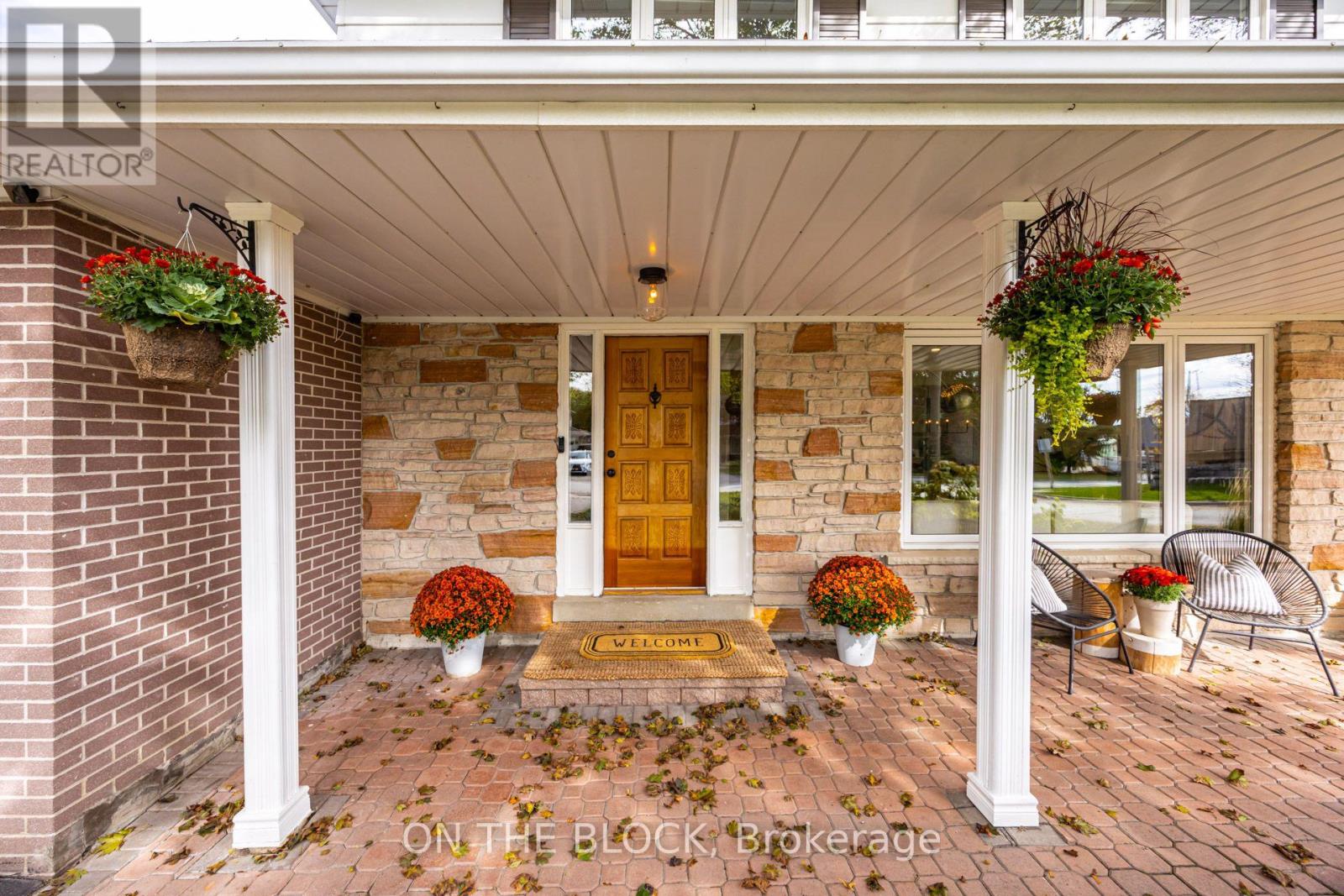 45 Palmwood Gate, Whitchurch-Stouffville, ON photo 2