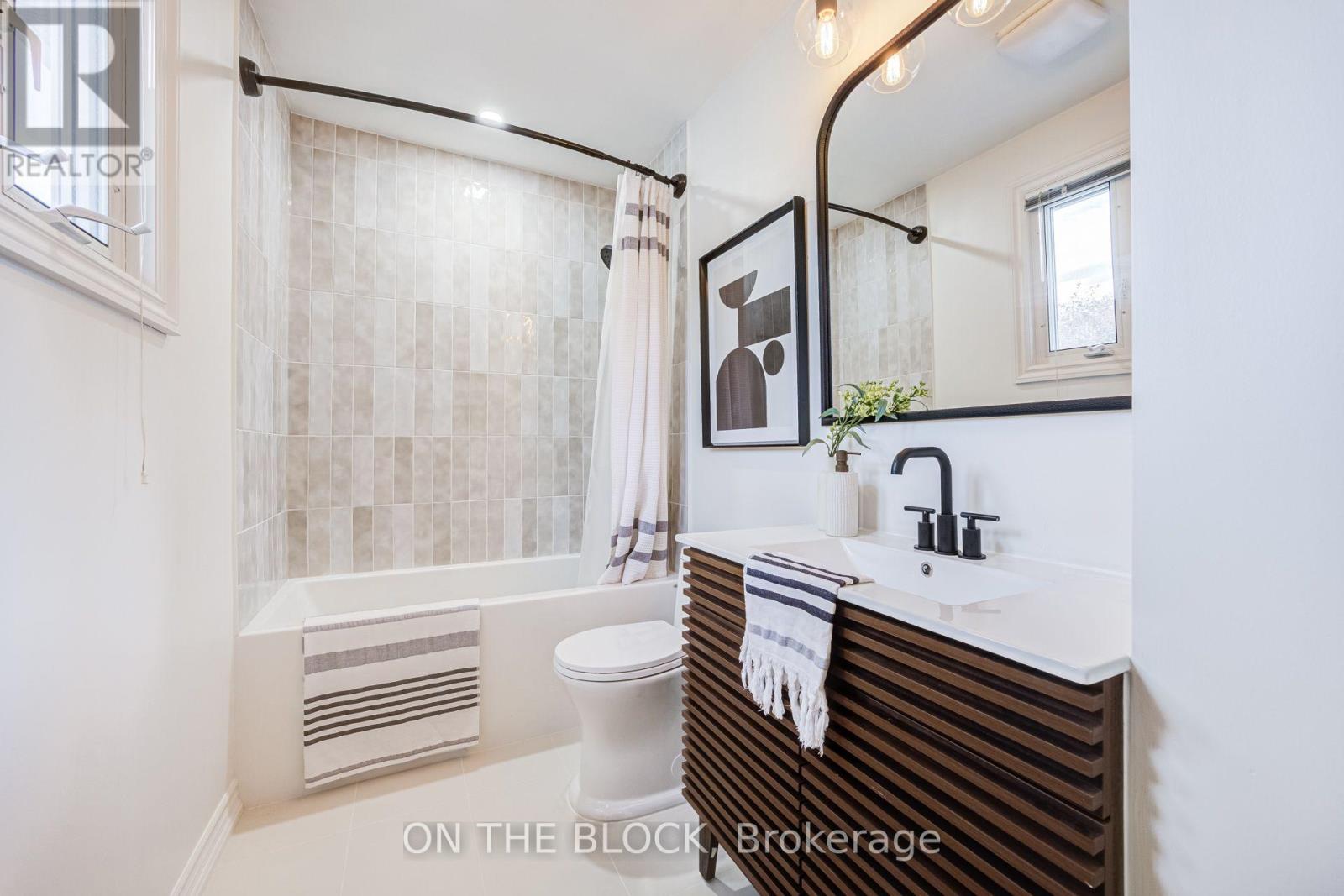 45 Palmwood Gate, Whitchurch-Stouffville, ON photo 23