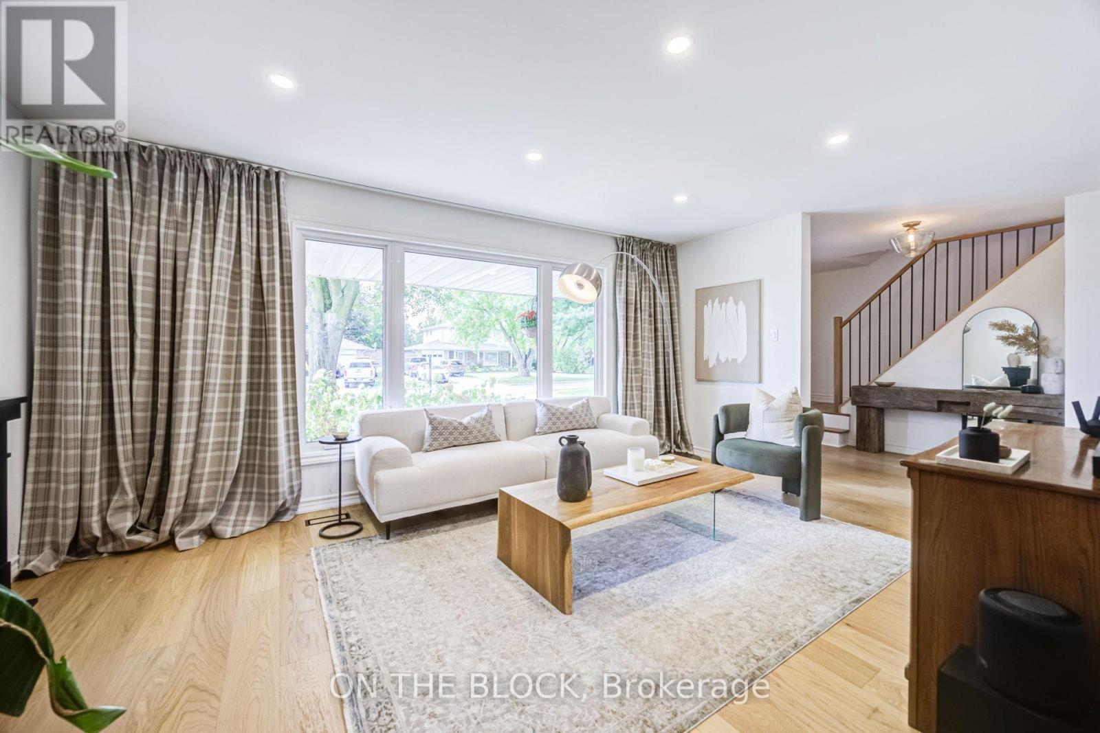 45 Palmwood Gate, Whitchurch-Stouffville, ON photo 8