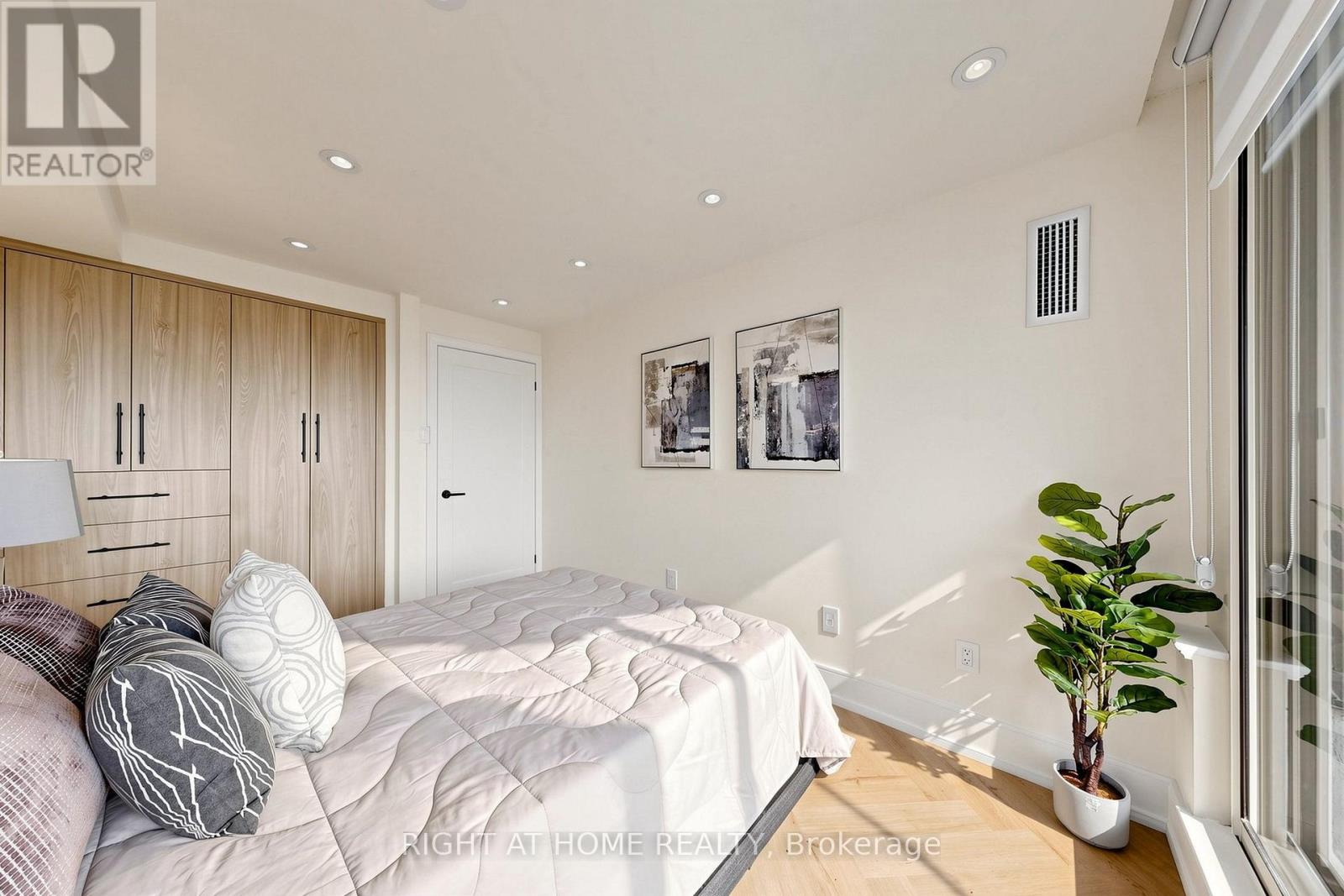 1506- 7 Townsgate Drive, Vaughan, ON photo 36