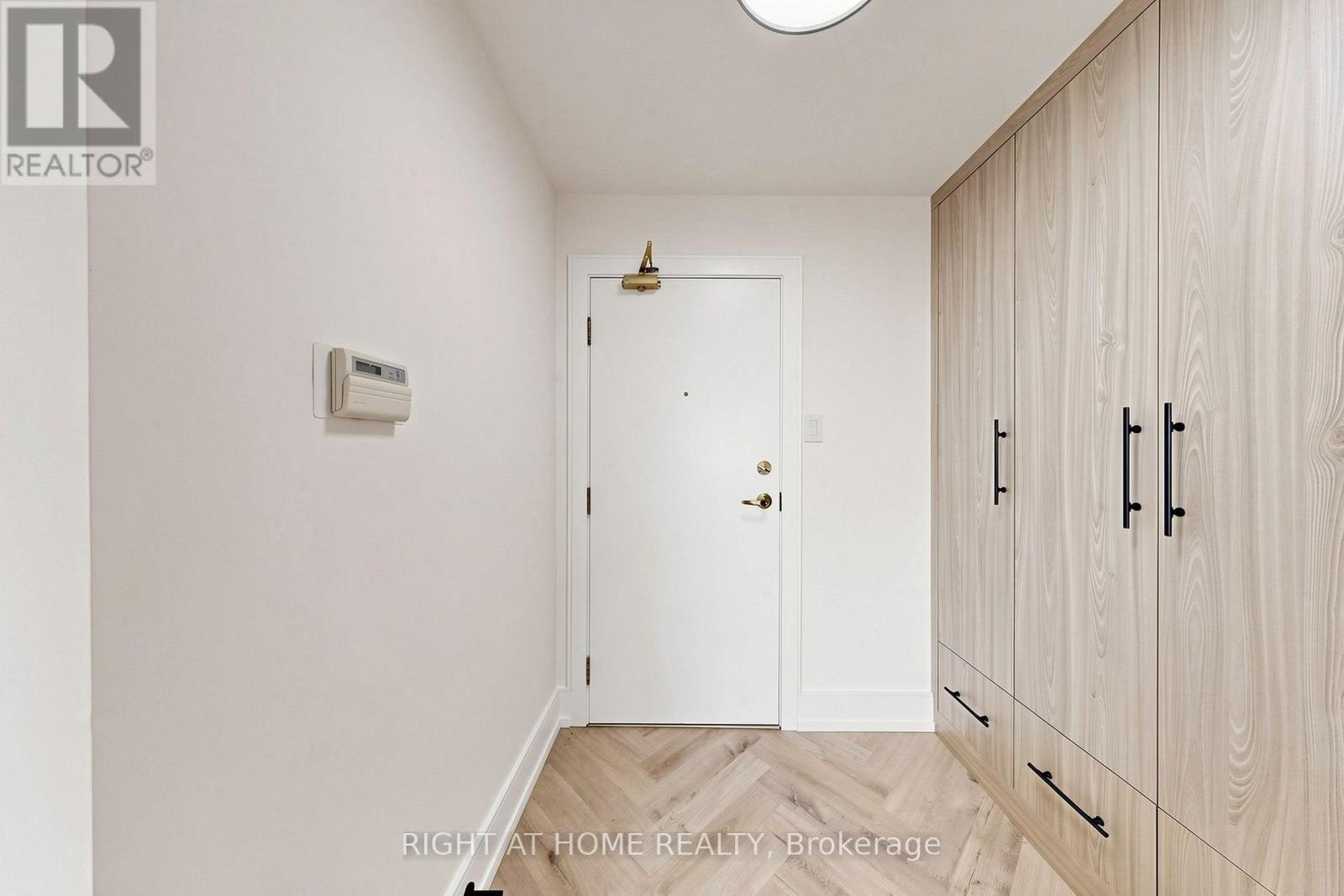1506- 7 Townsgate Drive, Vaughan, ON photo 40