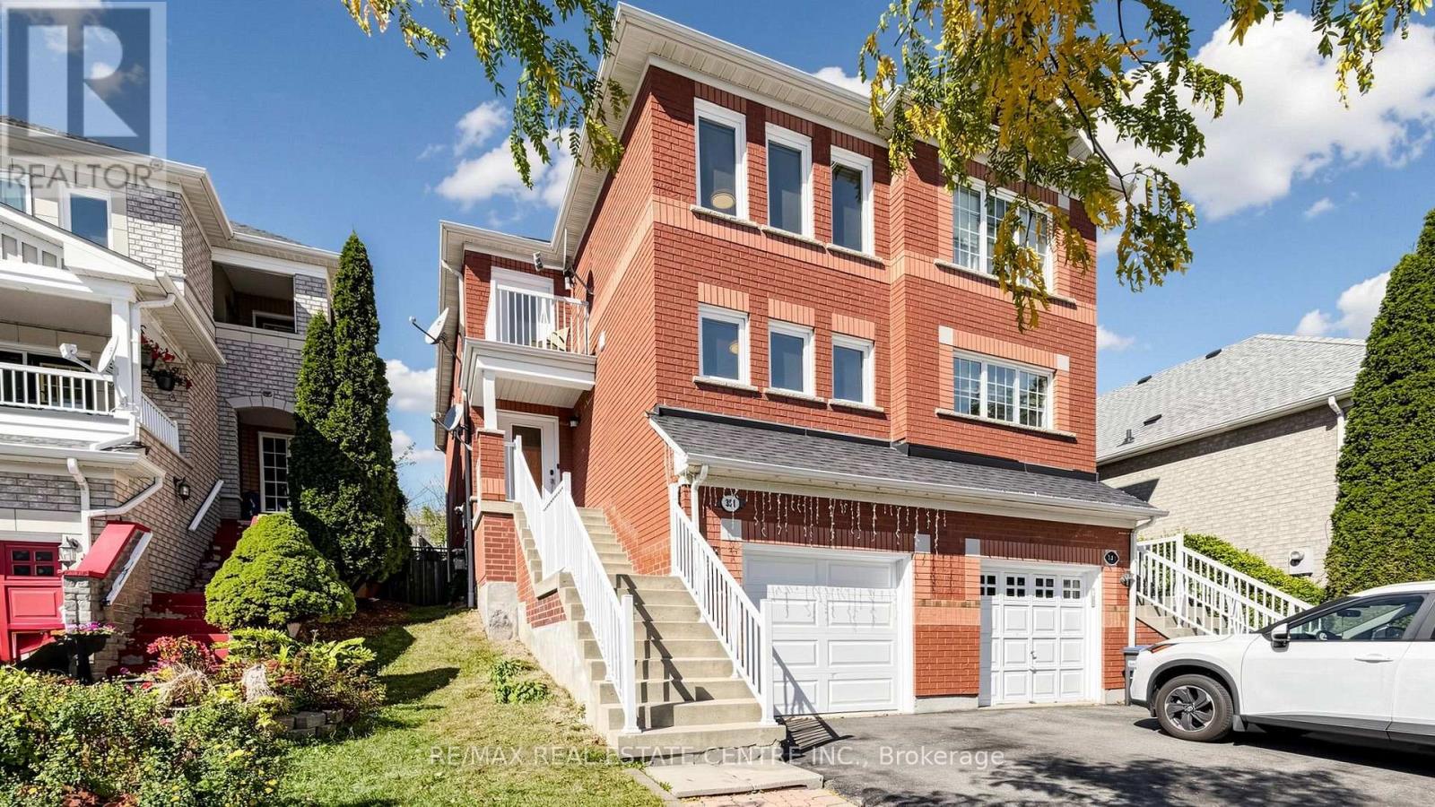 351 Wildgrass Road, Mississauga, ON photo 2