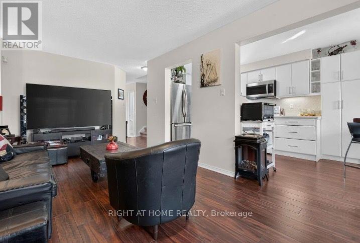 34 Gilgorm Road, Brampton, ON photo 3