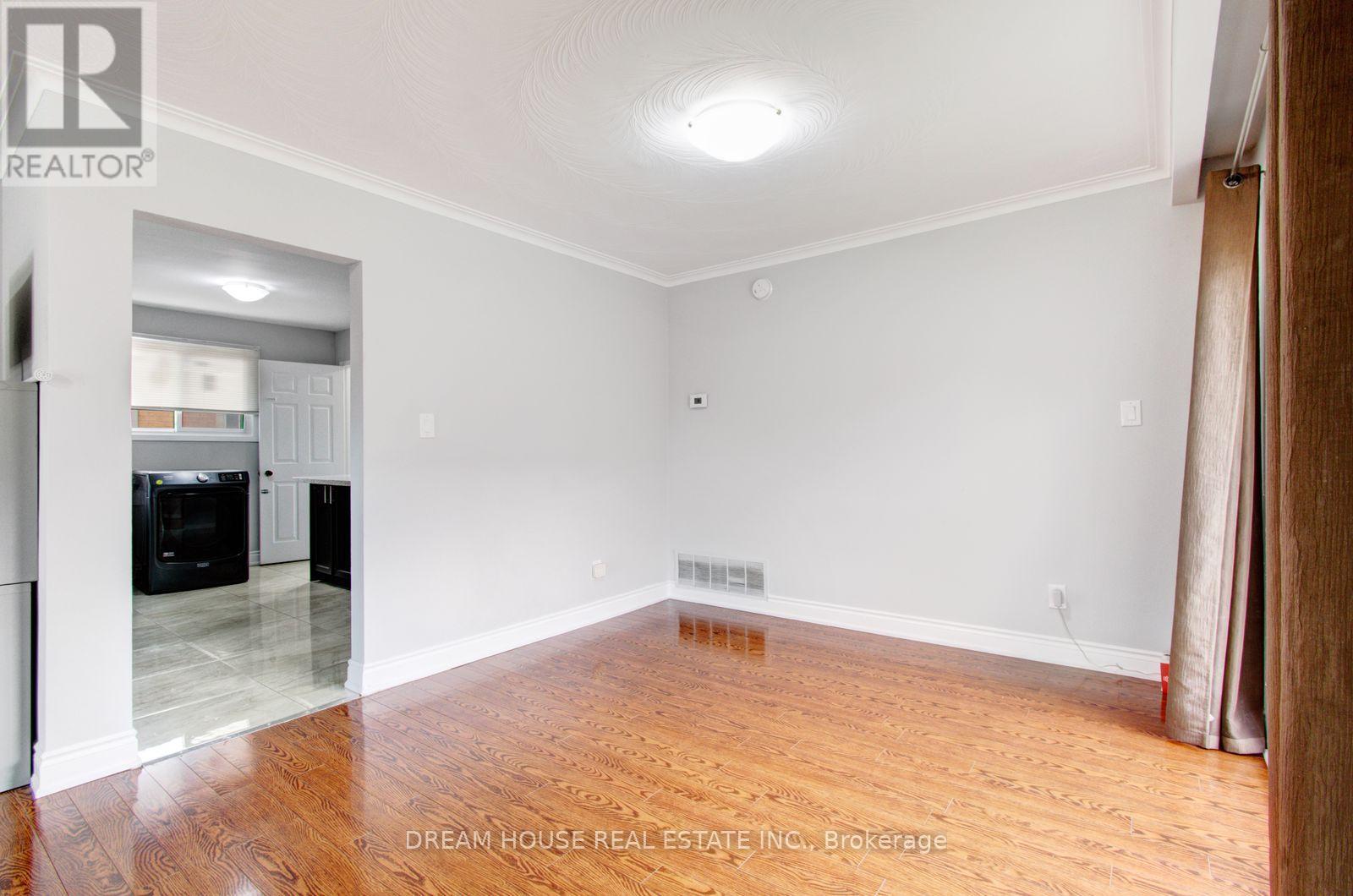 3764 WYEWOOD ROAD - 12