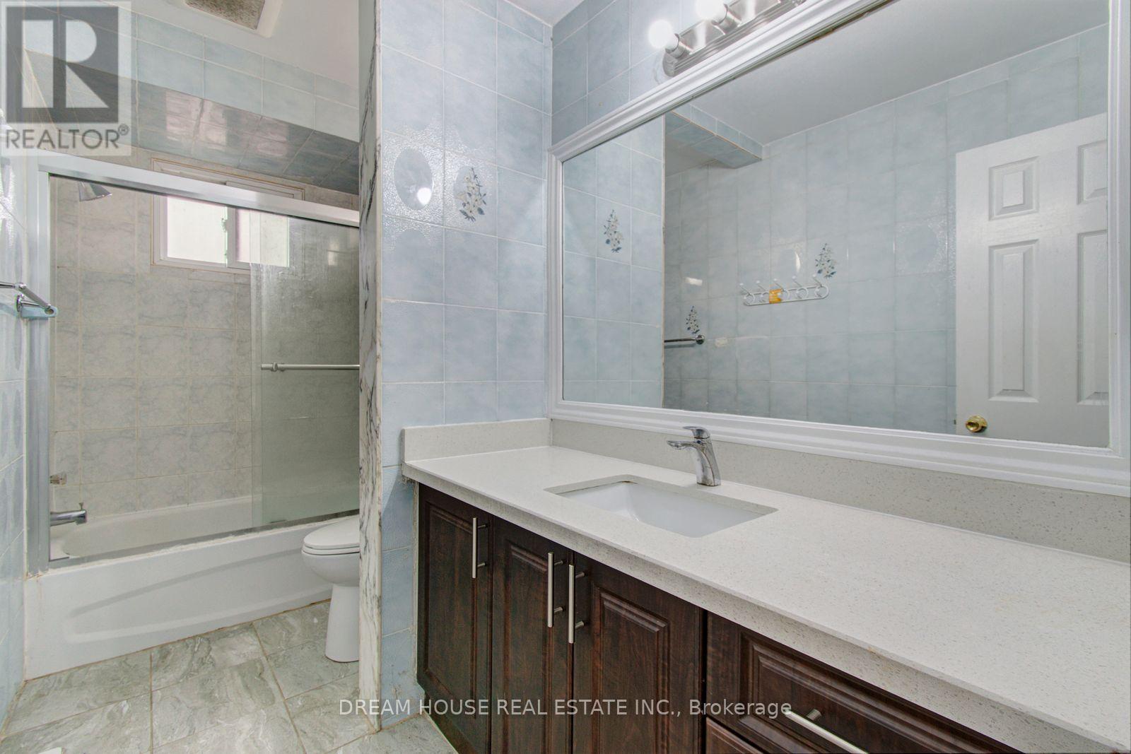 3764 WYEWOOD ROAD - 32