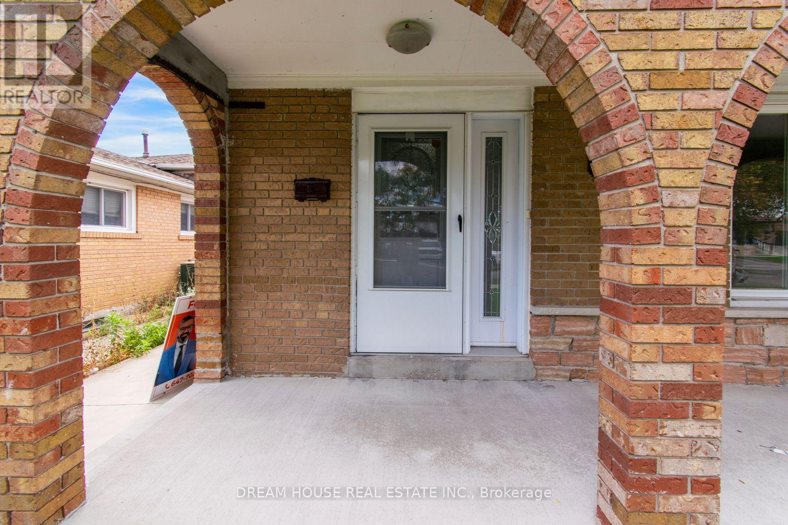 3764 WYEWOOD ROAD - 4