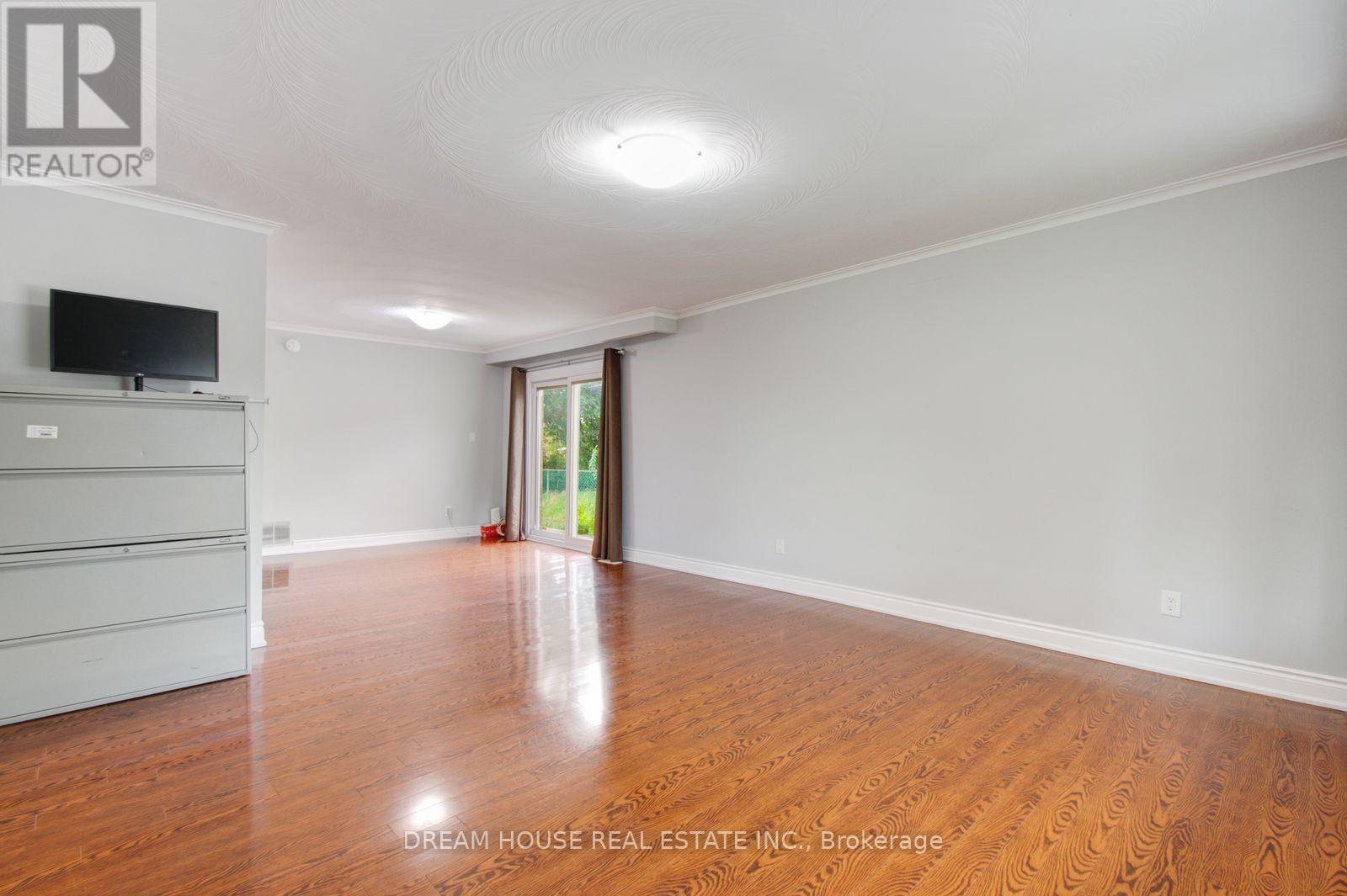 3764 Wyewood Road, Mississauga, ON photo 8