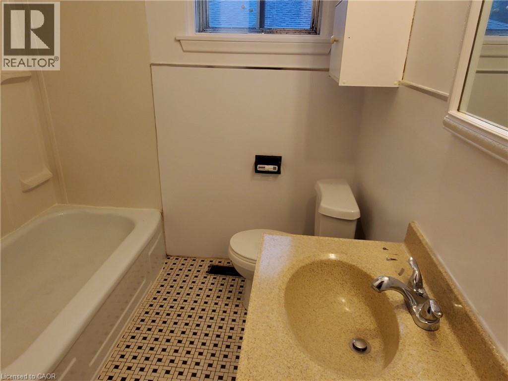 3 Bed, 1 Bath Apartment for Rent in Oshawa – 235 WILSON Road N Unit# 1, Oshawa – MLS# 40869017 - Image 6
