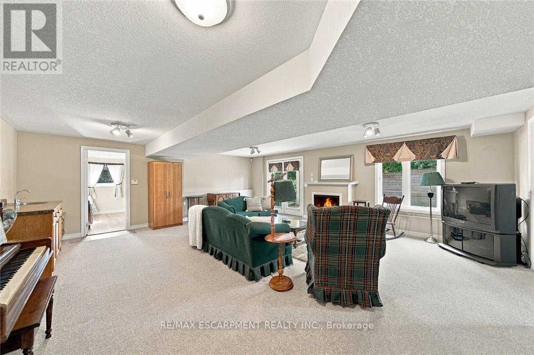 #9 500 LAKEVIEW DRIVE - 31