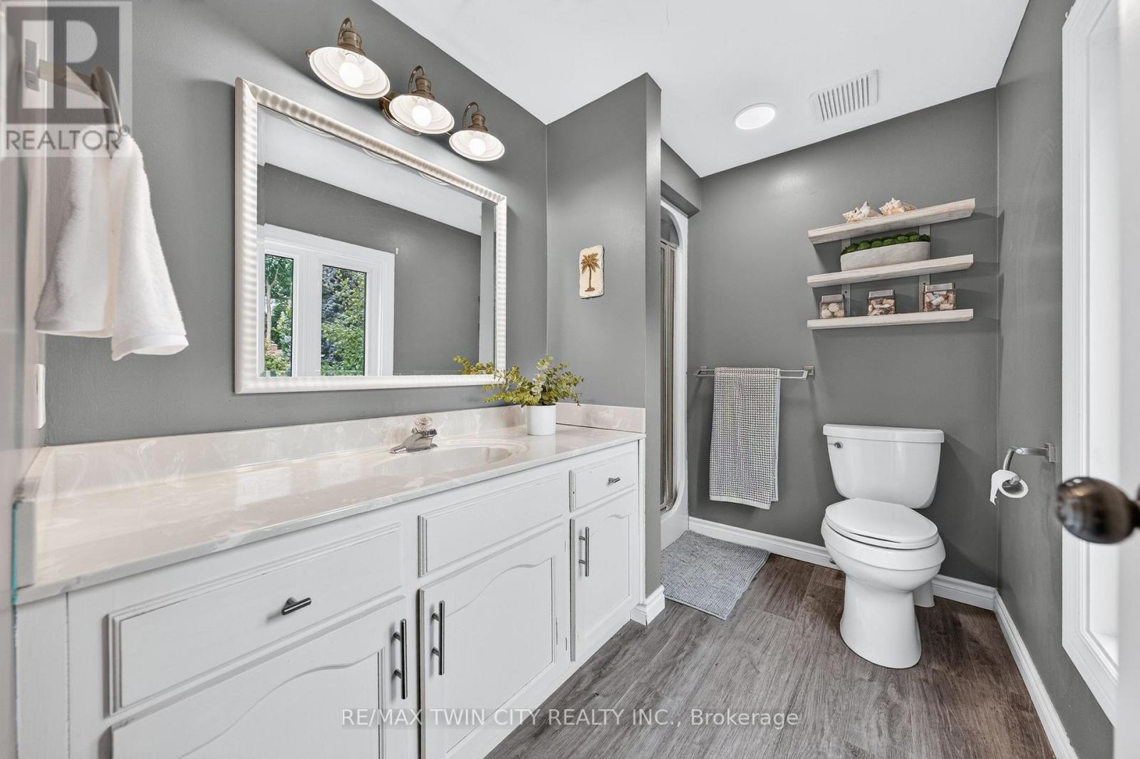 114 Frederick Banting Place, Waterloo, ON photo 32