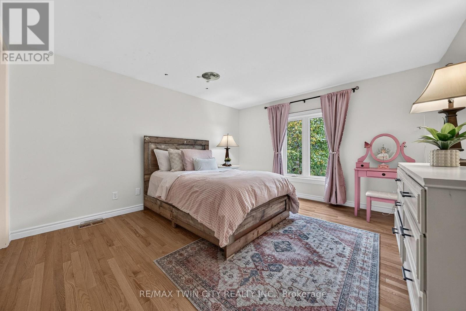 114 Frederick Banting Place, Waterloo, ON photo 33