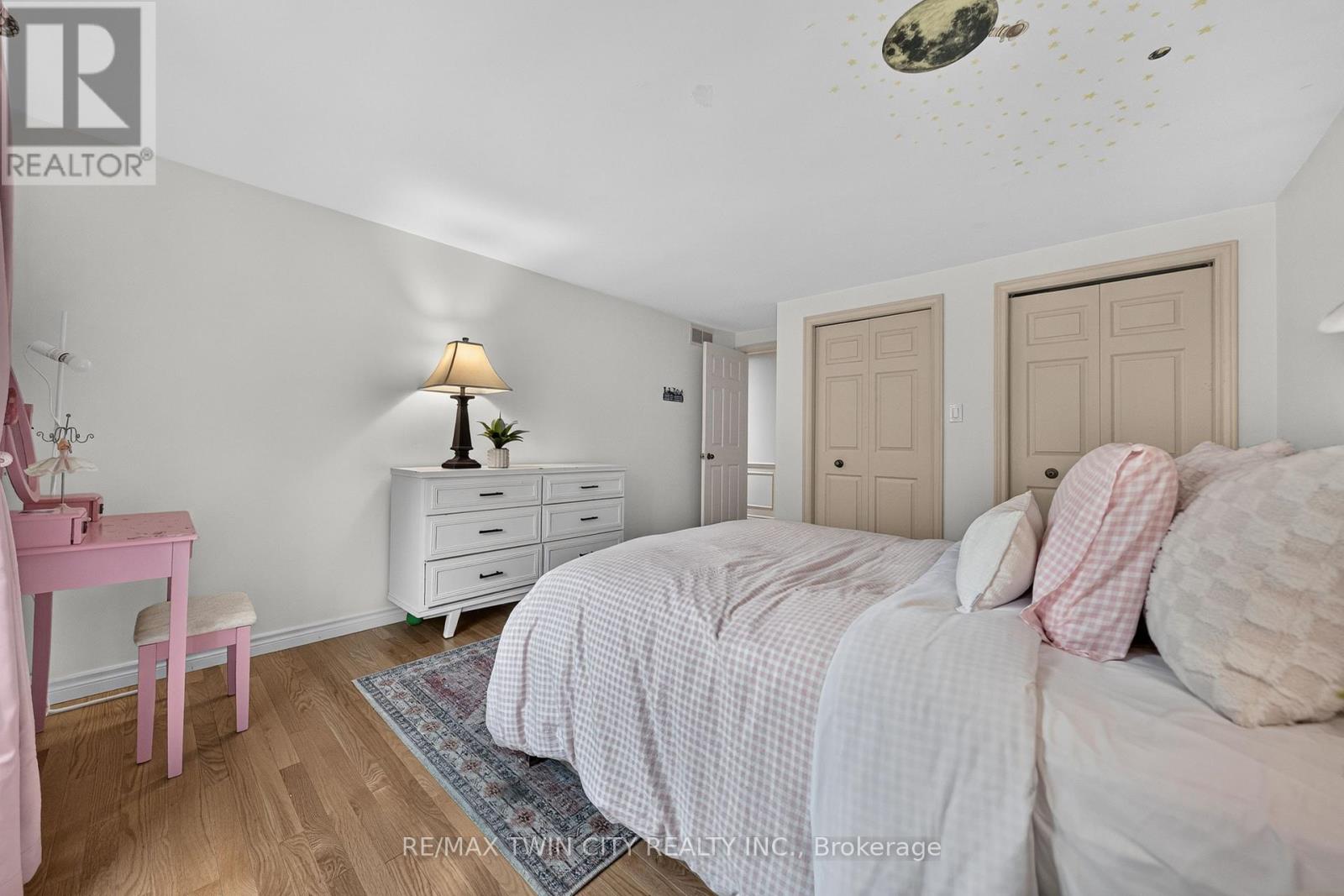 114 Frederick Banting Place, Waterloo, ON photo 34