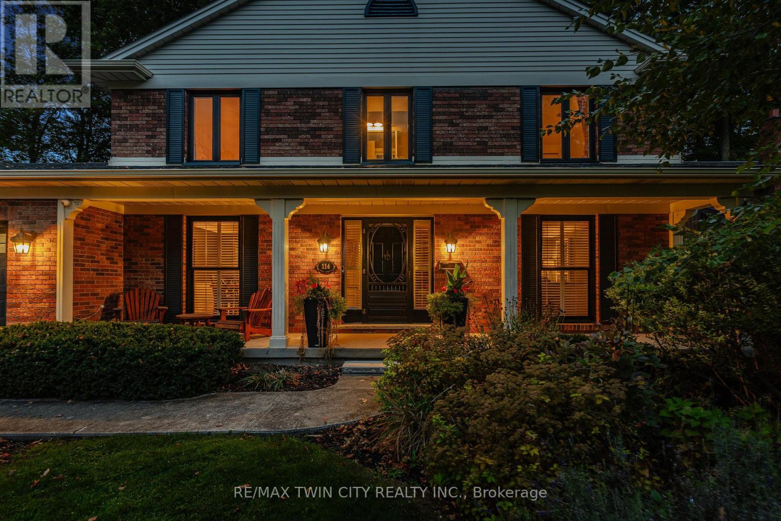 114 Frederick Banting Place, Waterloo, ON photo 8