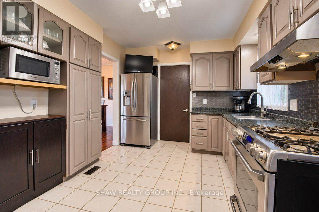 1370 Thorman Place, Cambridge, ON photo 14