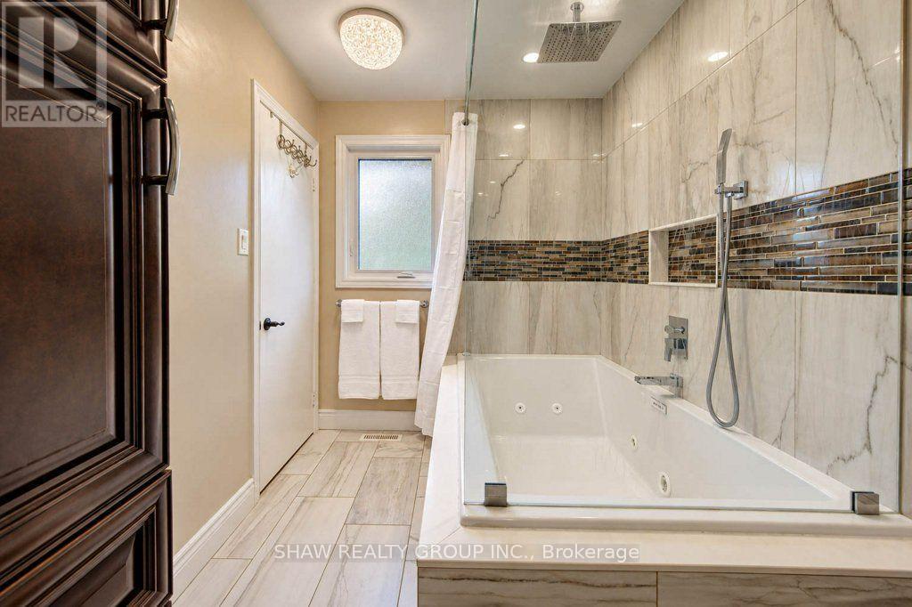 1370 THORMAN PLACE - 16