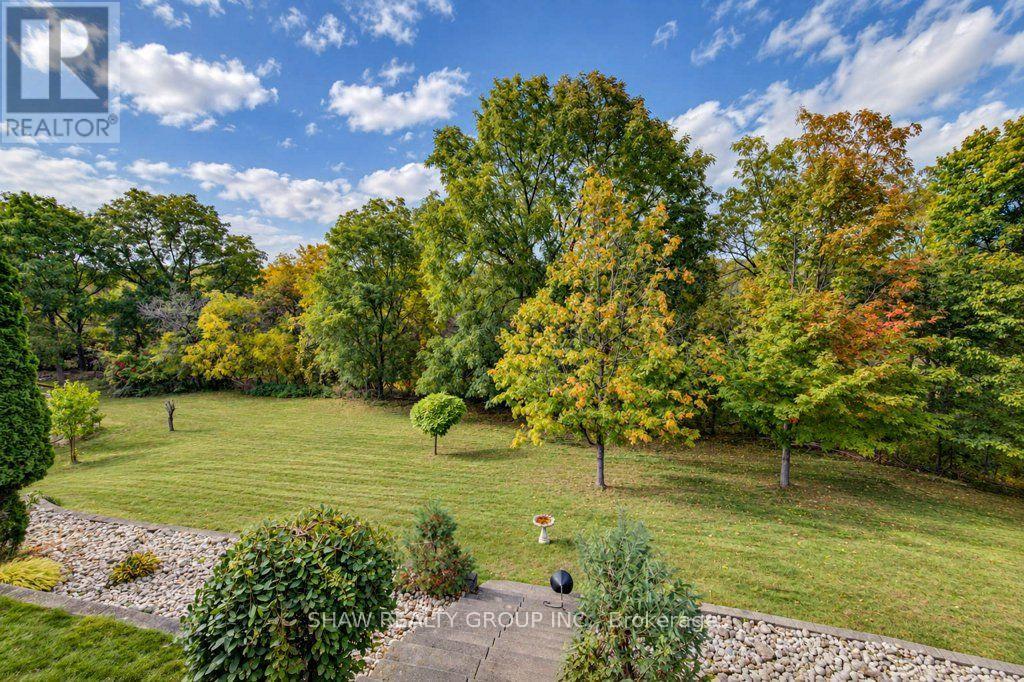 1370 Thorman Place, Cambridge, ON photo 22