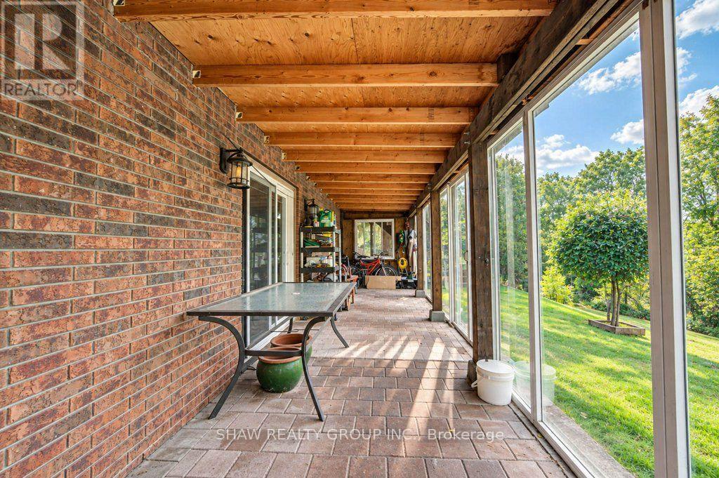 1370 THORMAN PLACE - 37