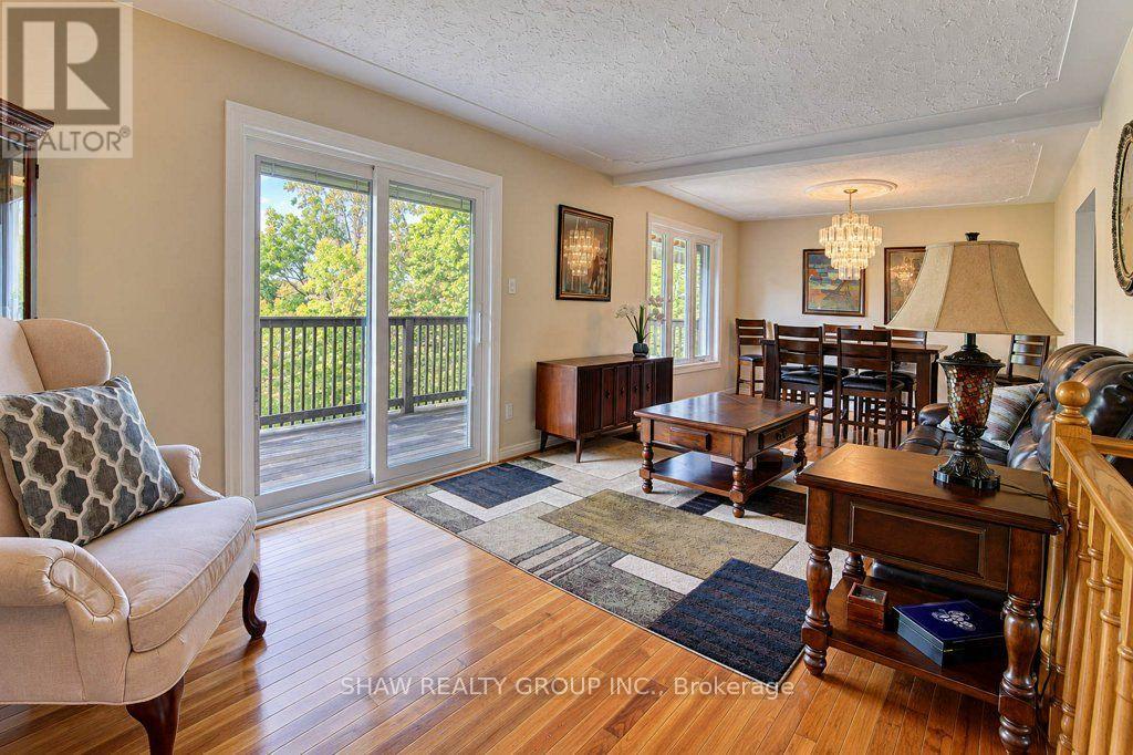 1370 Thorman Place, Cambridge, ON photo 7