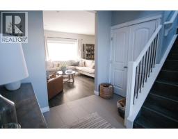 5pc Bathroom - 209 Blackburn Drive, Fort Mcmurray, AB T9K0X5 Photo 8