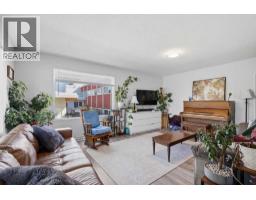 2812 19 Street NW - photo 2