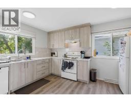 2812 19 Street NW - photo 6