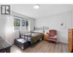 2812 19 Street NW - photo 16