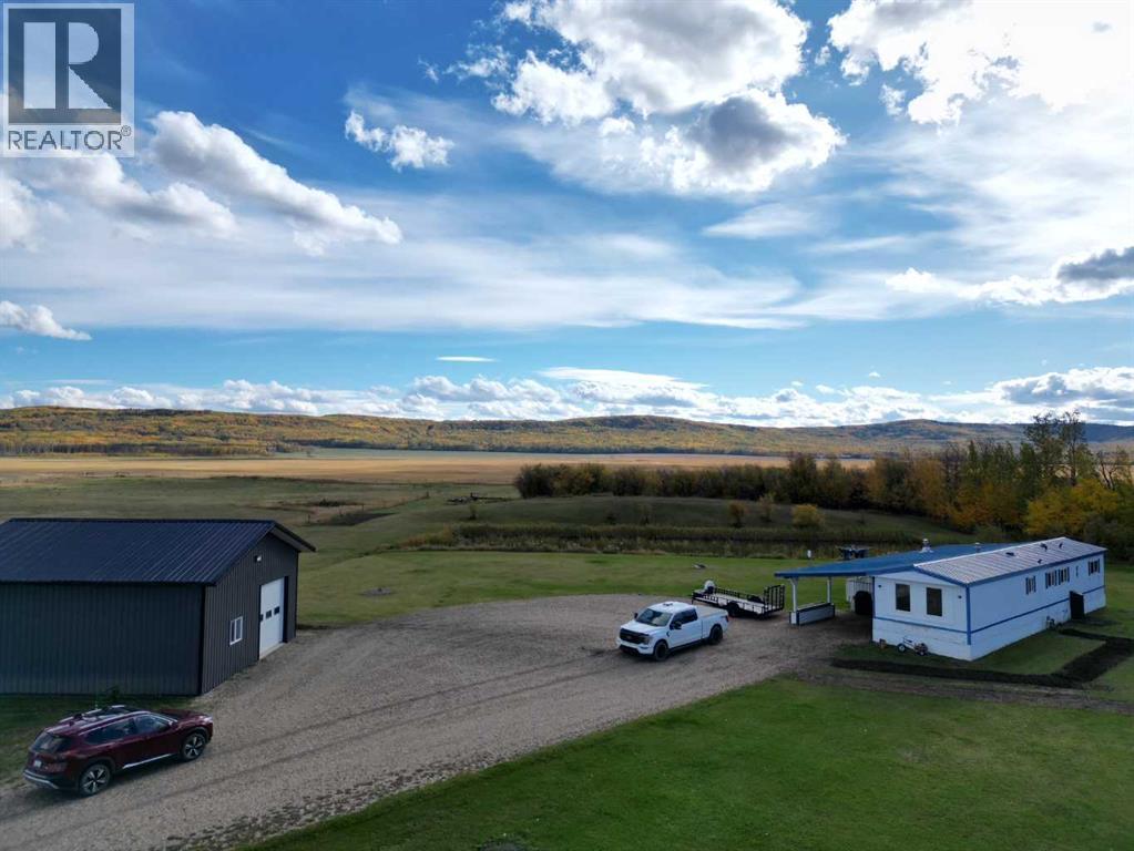 8135 Township Road 782 - 3