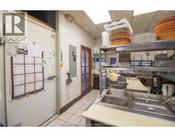 455 Grand Avenue East Unit# 11, Chatham, ON N7M1X4 Photo 12
