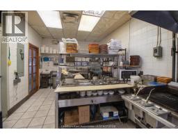 455 Grand Avenue East Unit# 11, Chatham, ON N7M1X4 Photo 13