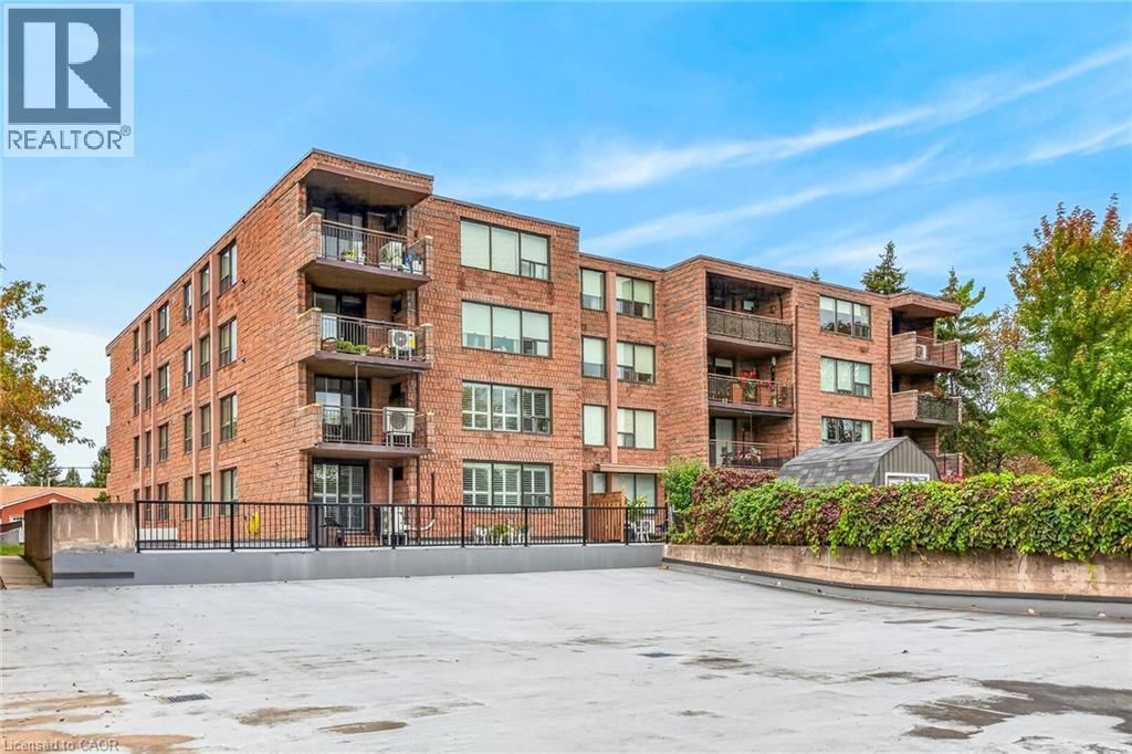 #103 28 ROBINSON Street N - 36