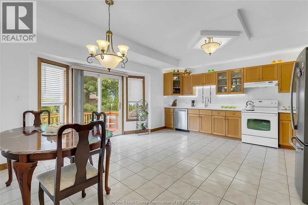 445 JOHN HARVEY CRESCENT - 13