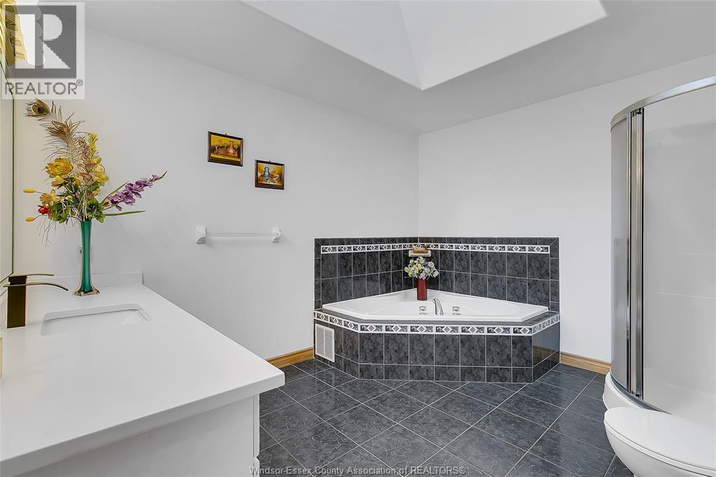 445 JOHN HARVEY CRESCENT - 22