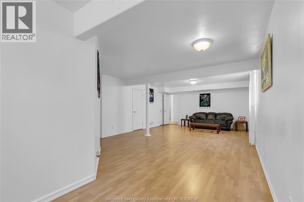 445 JOHN HARVEY CRESCENT - 30