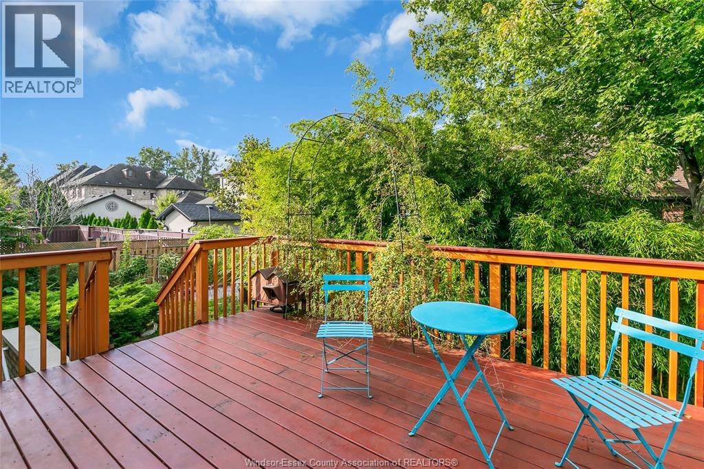 445 JOHN HARVEY CRESCENT - 43