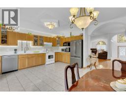 4pc Ensuite bath - 445 John Harvey Crescent, Windsor, ON N9E4R4 Photo 14