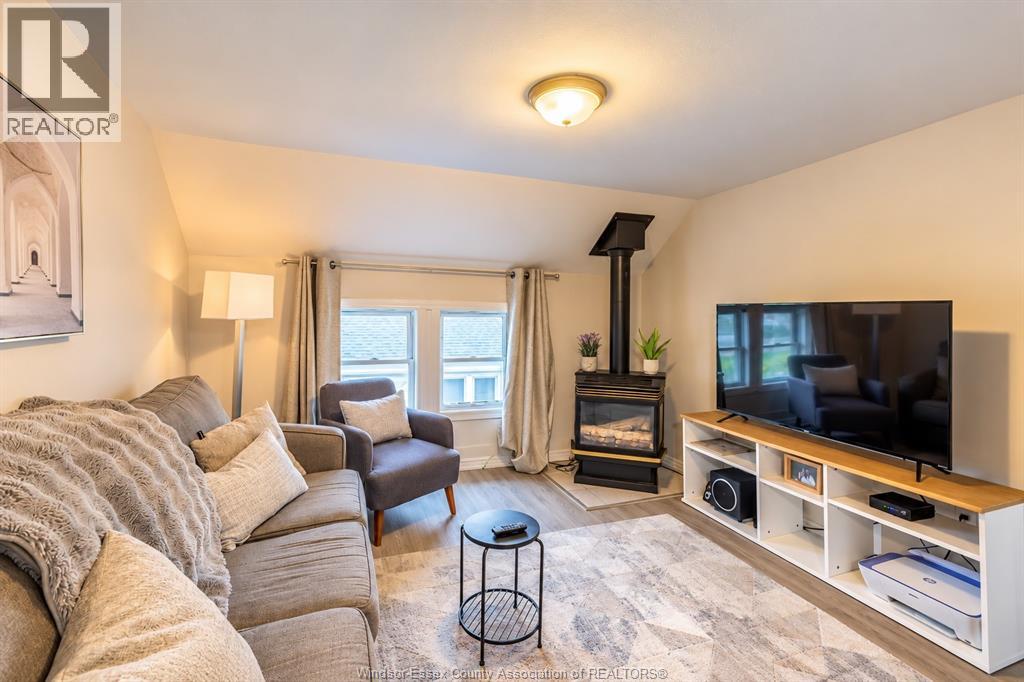 2176 MCDOUGALL - Image 10