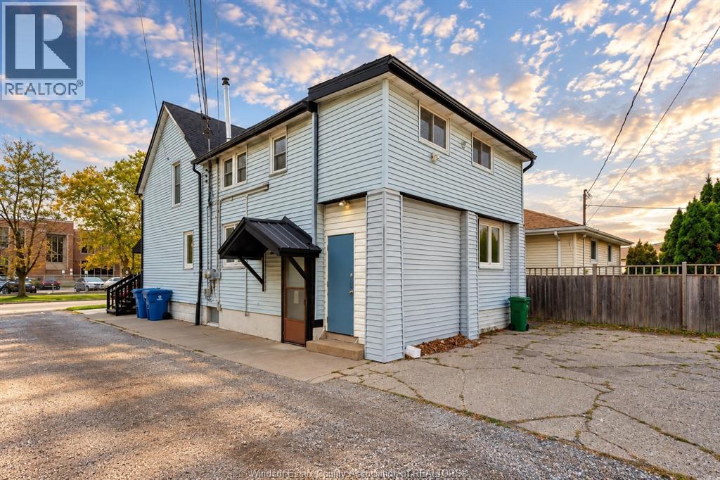 2176 MCDOUGALL - 9